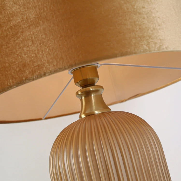 lampa-biurkowa-tamiza-duza-1xe27-zlota-lp-1515-1t-big-gold-7.jpg