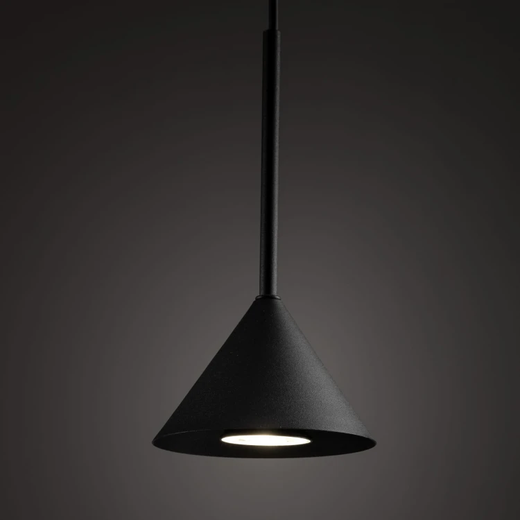 10304_CONO_BLACK_B.jpg