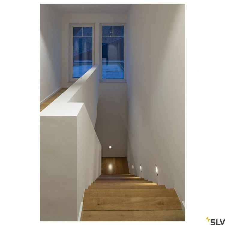 slv_1000577_a2_rgb.jpg