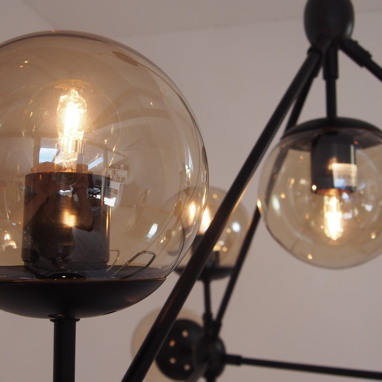 pol_po_Lampa-wiszaca-ASTRIFERO-21-bursztynowo-czarna-165-cm-134_4.jpg