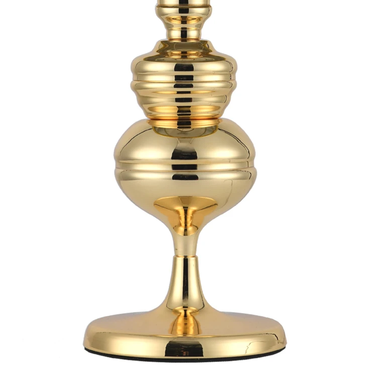 pol_po_Lampa-stolowa-QUEEN-zlota-18-cm-311_2.jpg