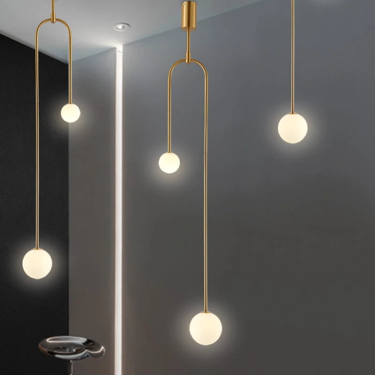pol_po_Lampa-wiszaca-LOOP-zlota-123-cm-617_5.jpg