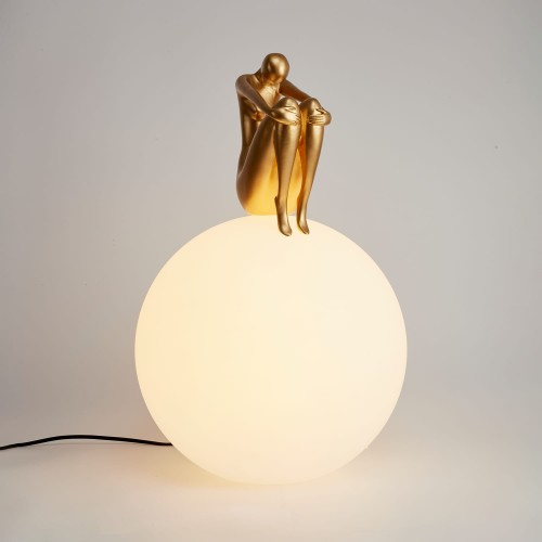 pol_po_Lampa-stolowa-WOMAN-2-zlota-35-cm-969_3.jpg