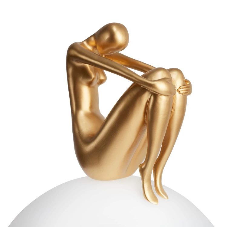 pol_po_Lampa-stolowa-WOMAN-2-zlota-35-cm-969_2.jpg