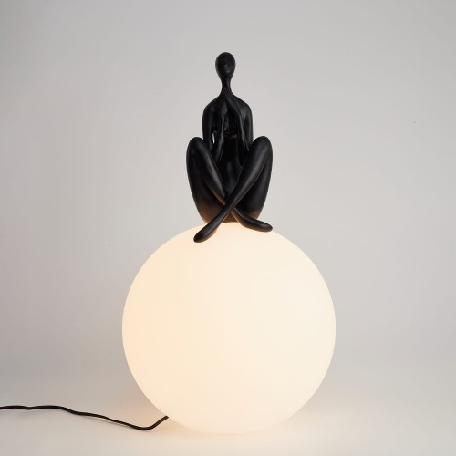 pol_po_Lampa-stolowa-WOMAN-3-czarna-35-cm-970_2.jpg