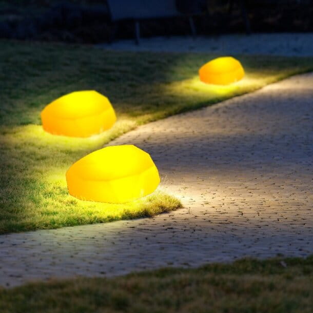 pol_po_Lampa-ogrodowa-kamien-DIAMOND-M-LED-RGBW-16-kolorow-43-cm-1010_3.jpg