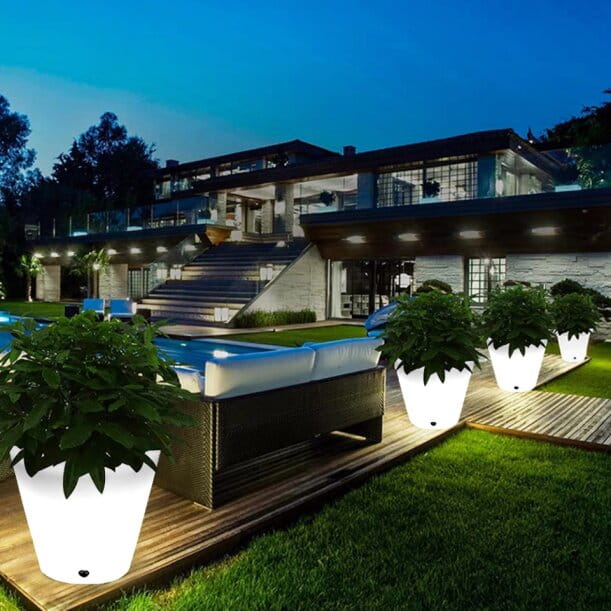 pol_po_Lampa-ogrodowa-donica-FLOWER-POT-M-LED-RGBW-16-kolorow-40-cm-1017_3.jpg