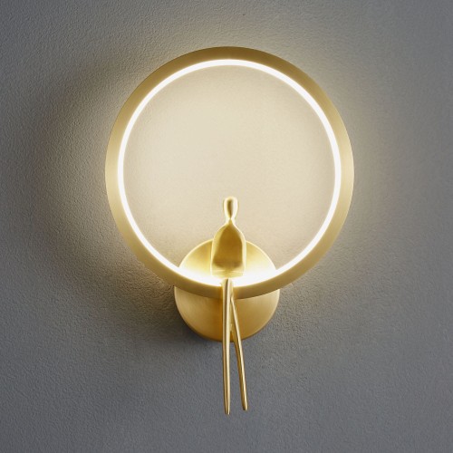 pol_po_Lampa-scienna-AMICI-RING-LED-zlota-27-cm-1096_1.jpg