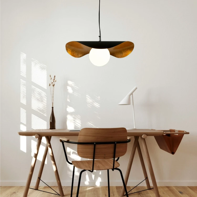 pol_po_Lampa-wiszaca-ENZO-czarno-zlota-60-cm-1198_1.jpg