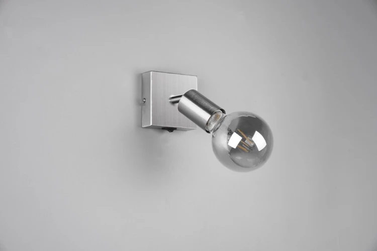R80181707_5.jpg