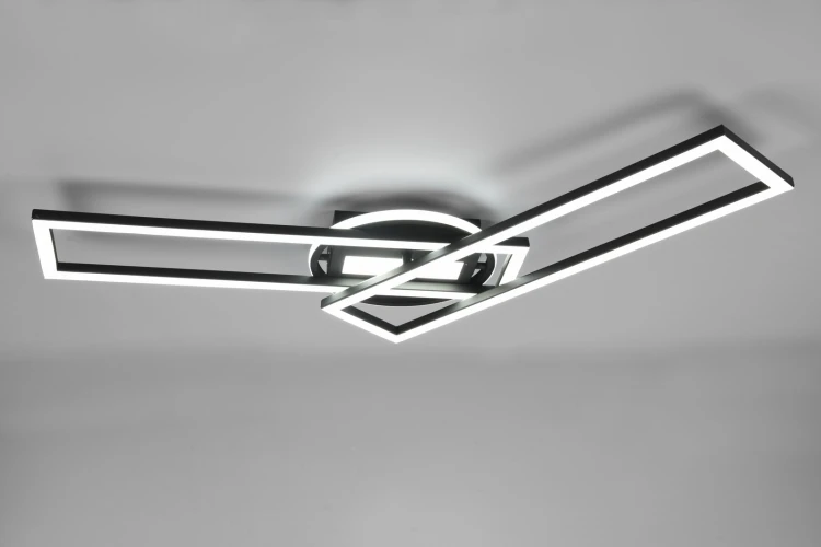 R67183132_3.jpg