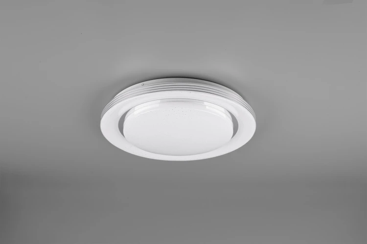 R67041000_3.jpg