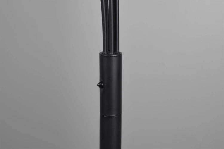 R41031532_2.jpg