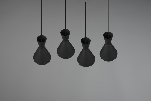 R30784032_2.jpg