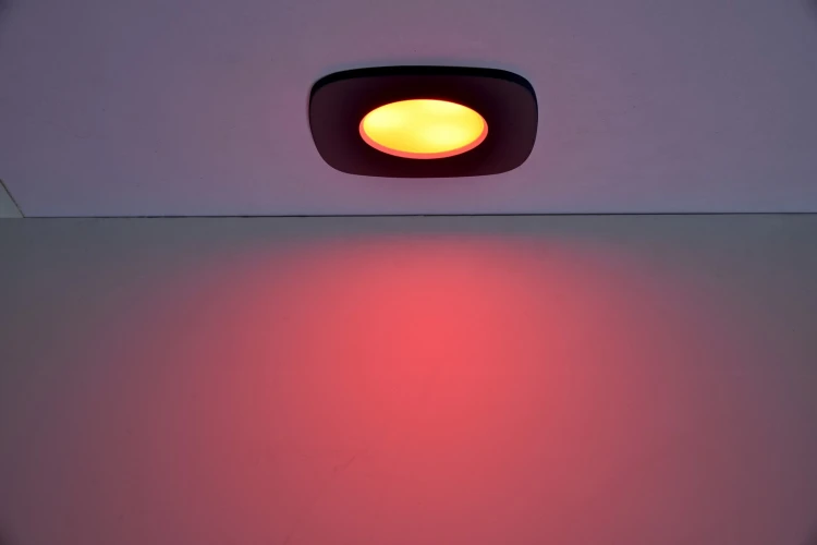 8304301012_04.jpg