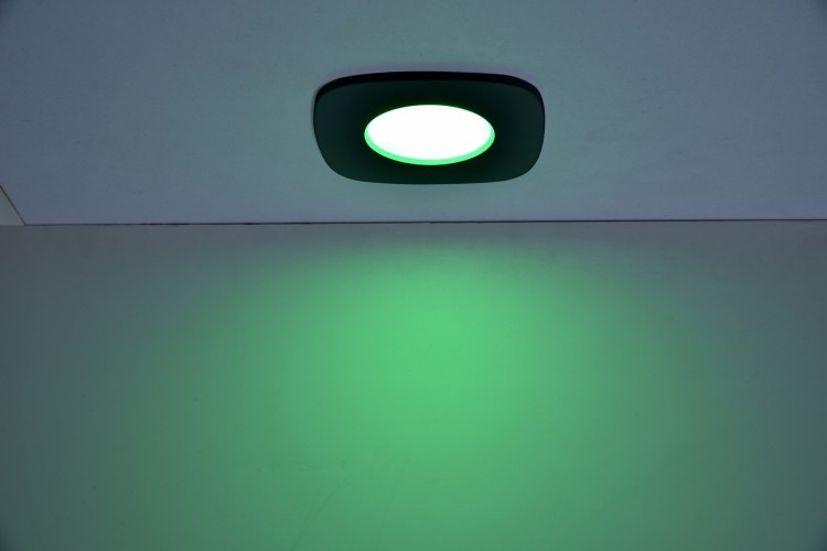8304301012_07.jpg