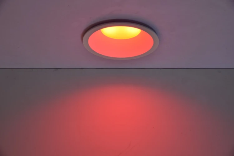 8304101446_04.jpg