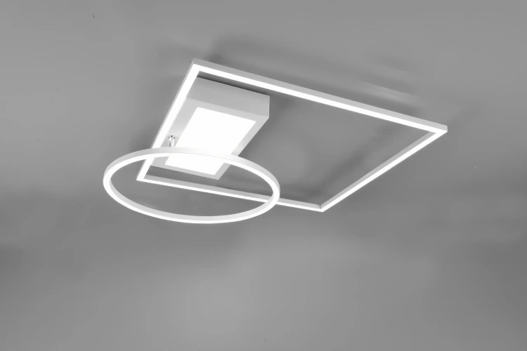 620510331_1.jpg