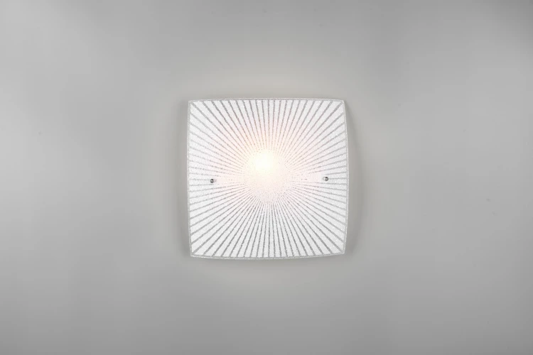 612200100_1.jpg